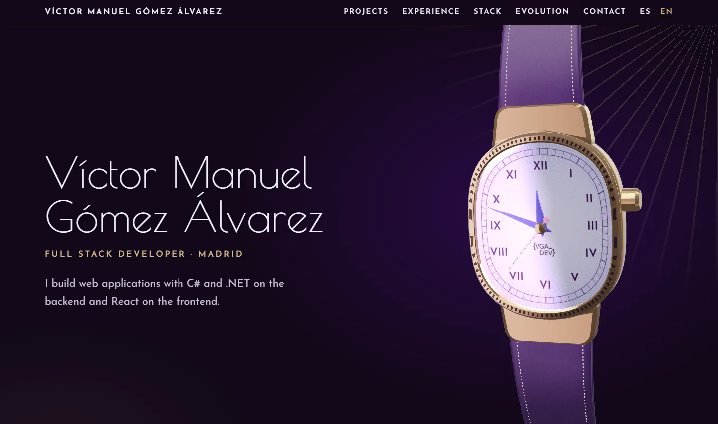 Version 2, home: the name in large type, the role and a sentence on a dark background, with a 3D watch.